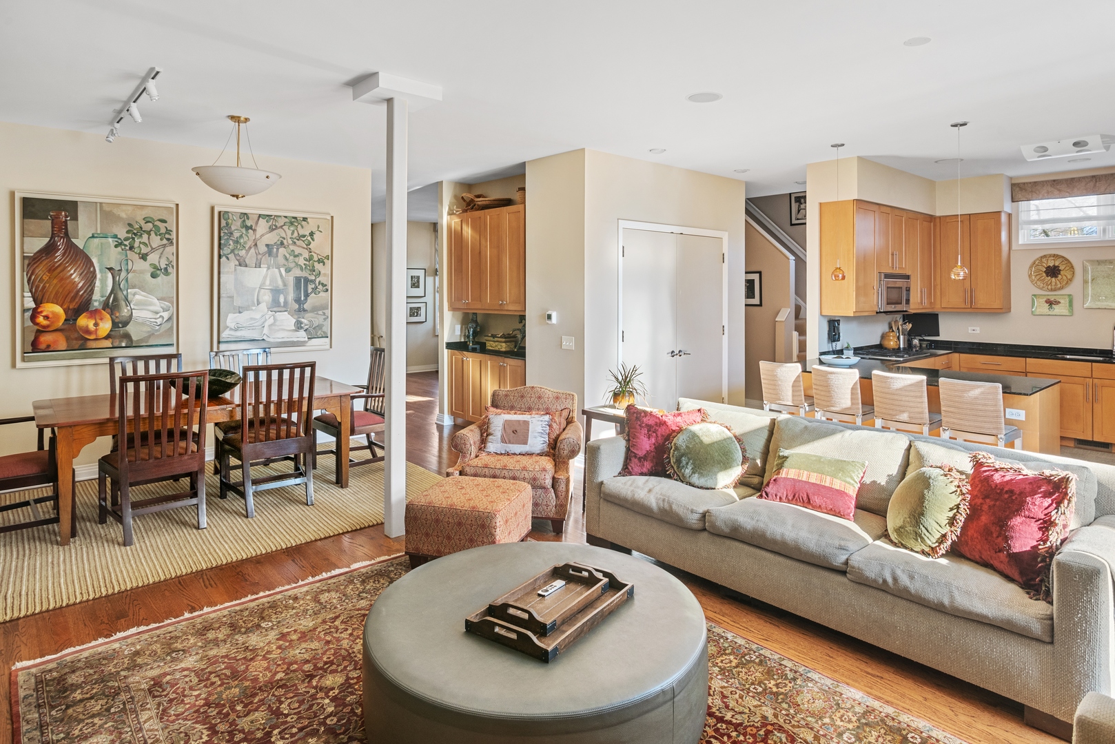 2751 North Greenview Avenue, Unit F Chicago, IL 60614 - Photo 6 of 29 a living room with furniture kitchen view and a chandelier