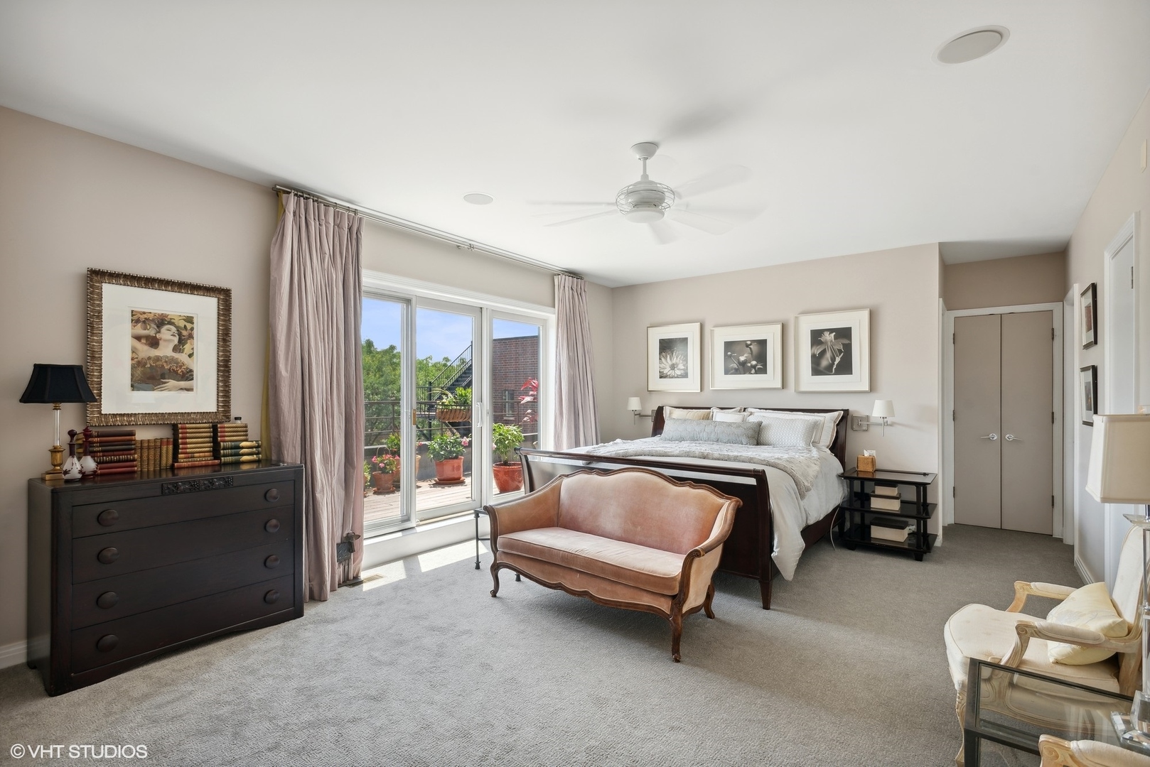 2751 North Greenview Avenue, Unit F Chicago, IL 60614 - Photo 10 of 29 a bedroom with furniture and a window