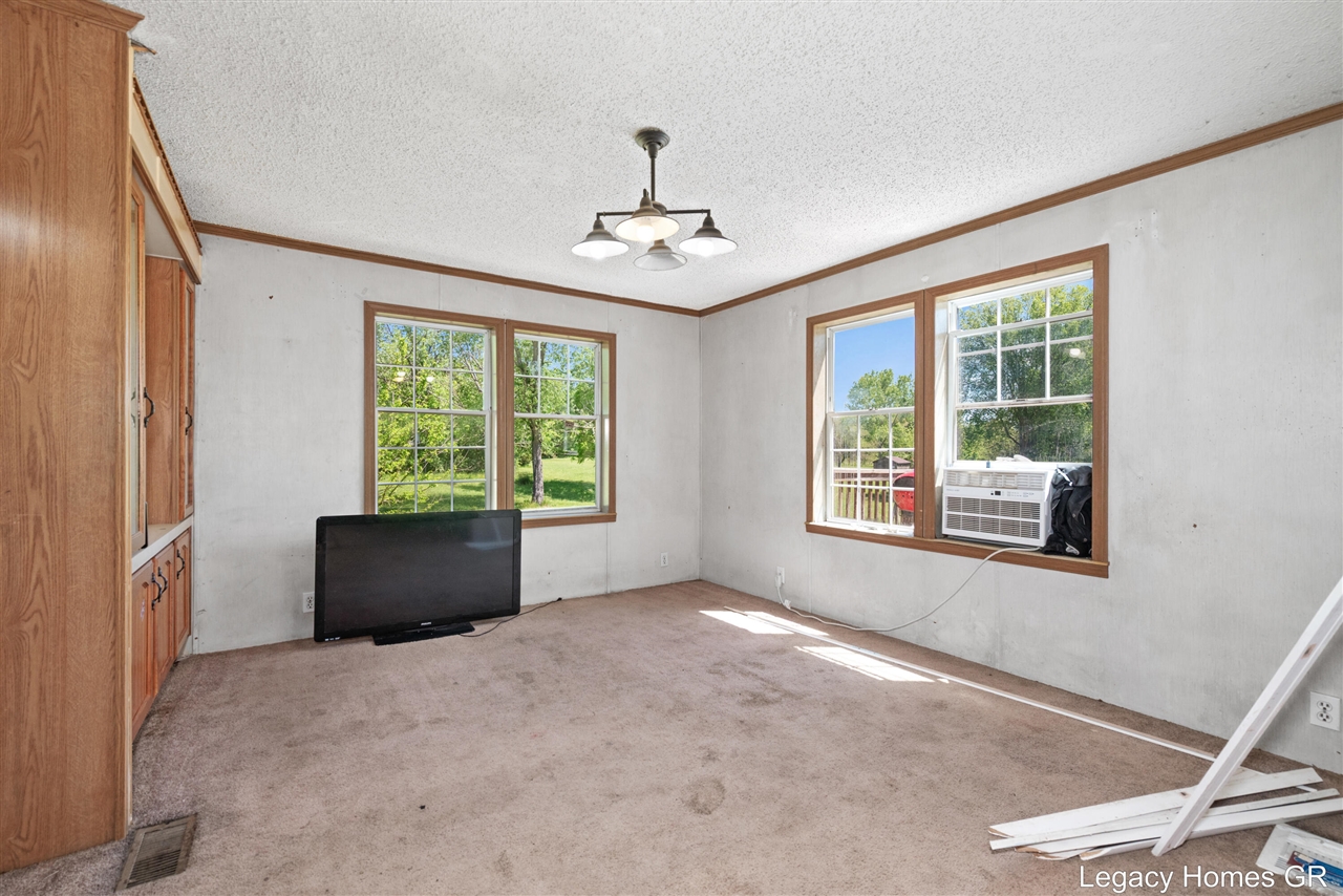 04621 Baker Road Gobles, MI 49055 - Photo 5 of 40