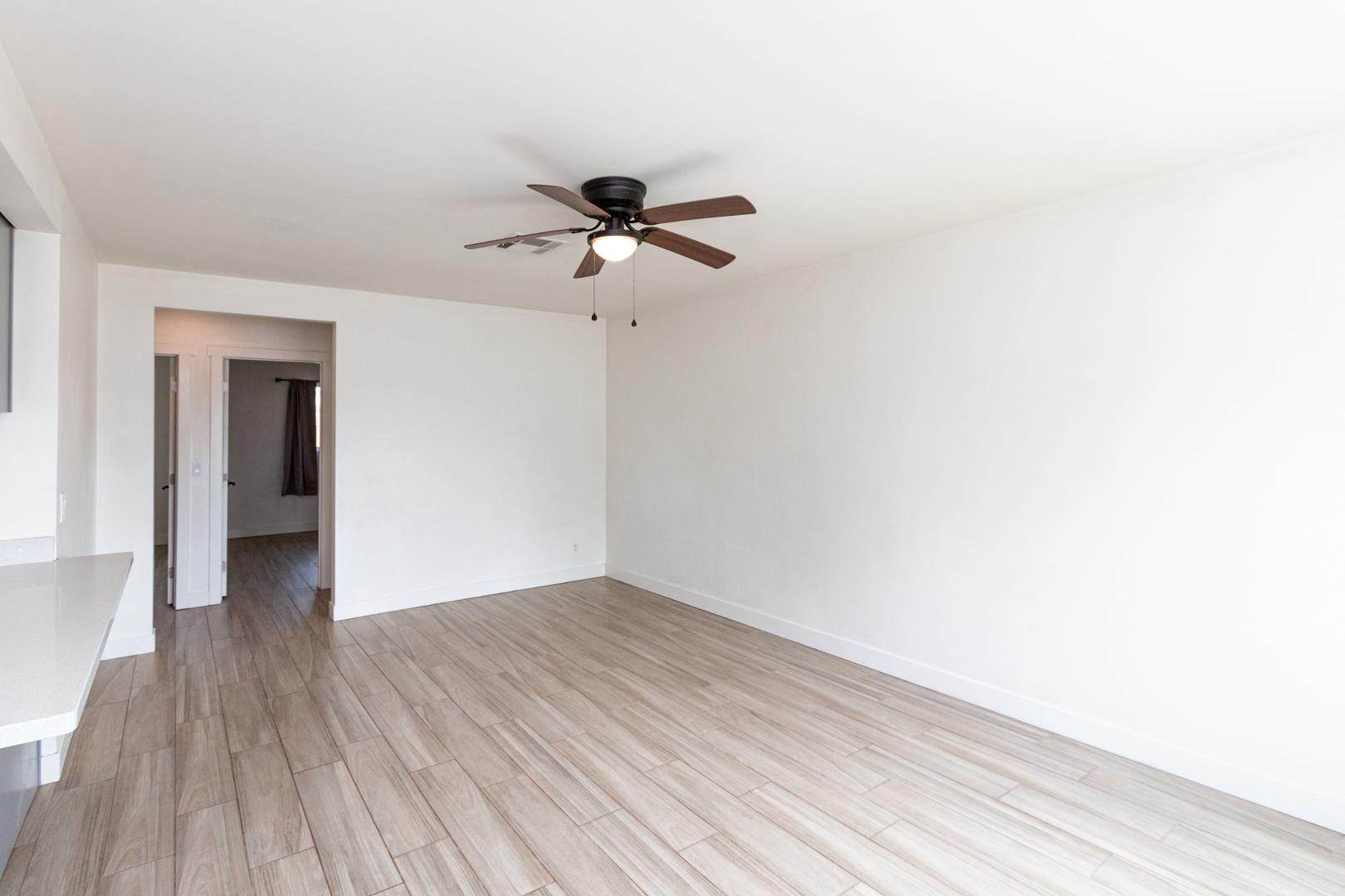 114 East Elliot Road Gilbert, AZ 85234 - Photo 5 of 12 Photo #5