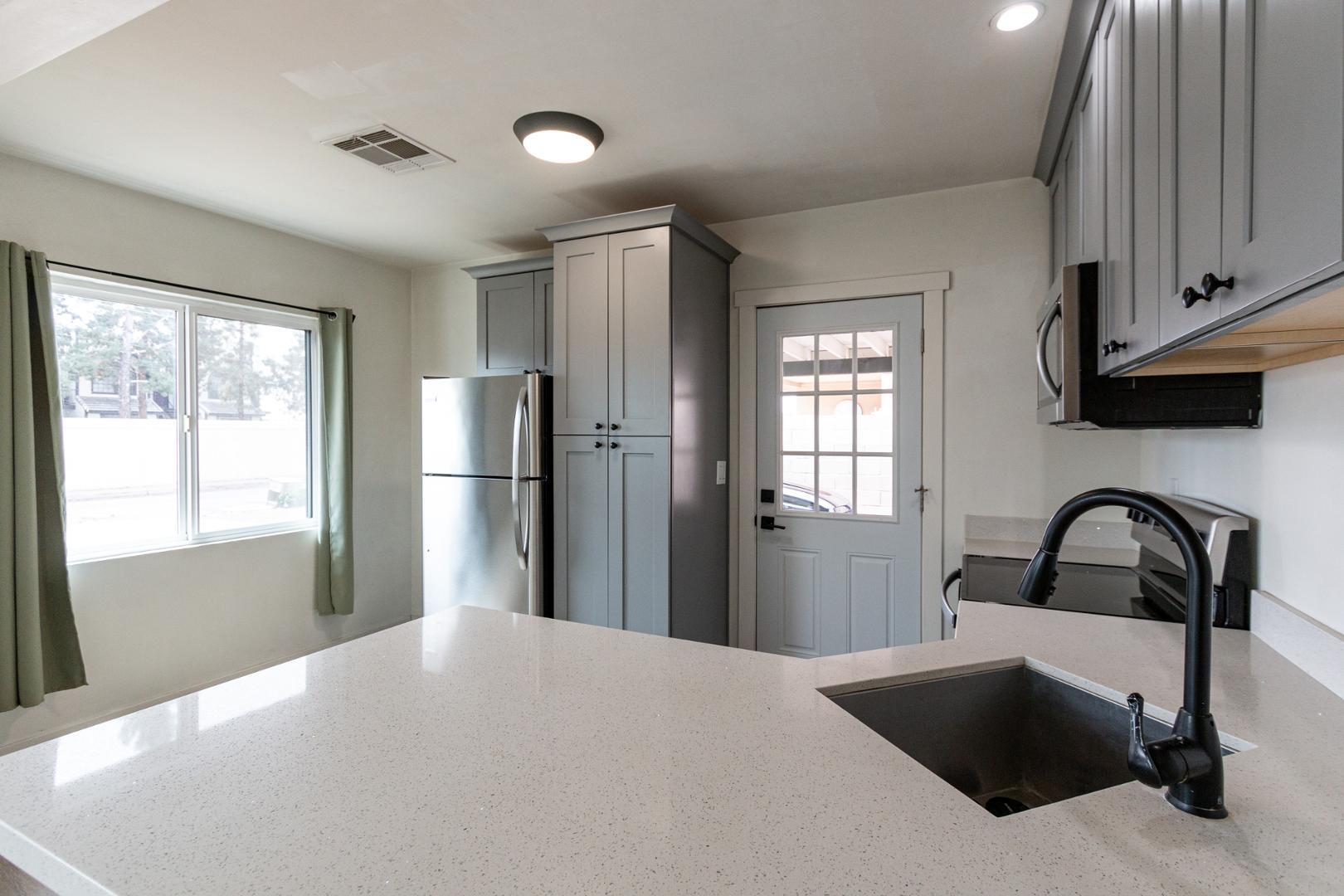 114 East Elliot Road Gilbert, AZ 85234 - Photo 9 of 12 Photo #9