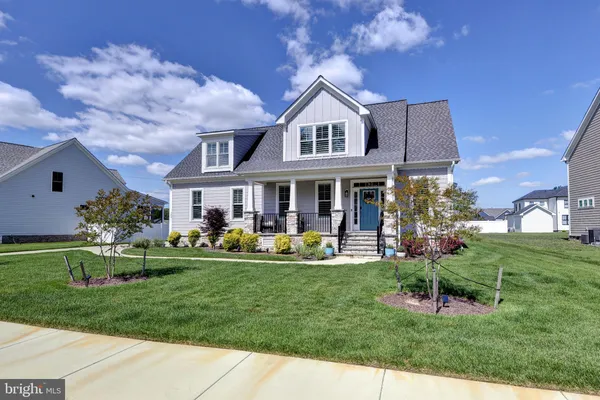 $1,050,000 | 105 Goffigans Trace, Yorktown, VA 23693