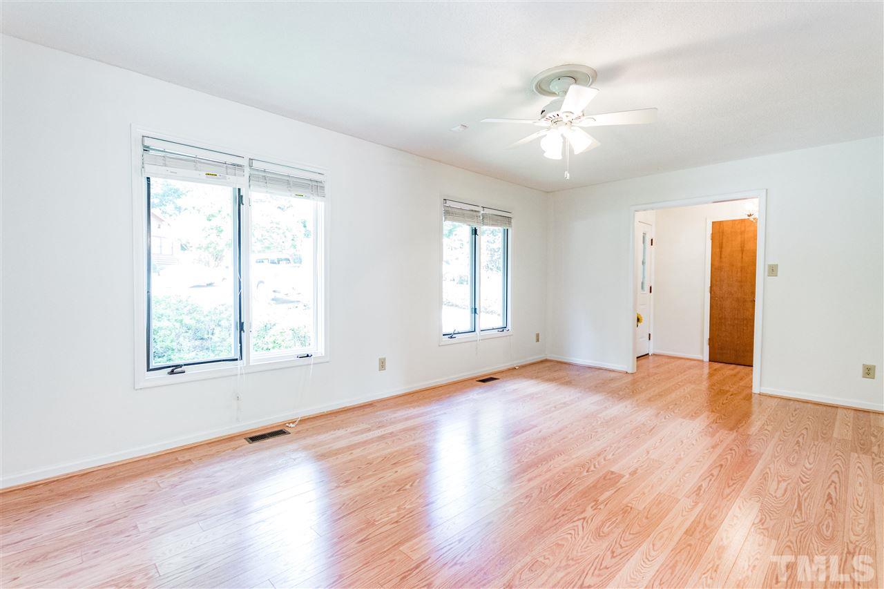 2841 Rue Sans Famille Raleigh, NC 27607 - Photo 4 of 24
