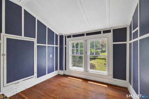 $399,900 | 79 River Street, Deep River, CT 06417