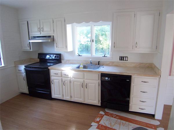 180 Elmlawn Road Braintree, MA 02184 - Photo 4 of 6 Gallery Image 4