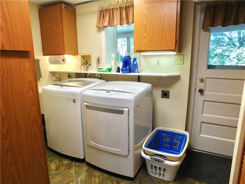 935 Ruth Street Pittsburgh, PA 15243 - Photo 23 of 25 Squeaky clean laundry room.