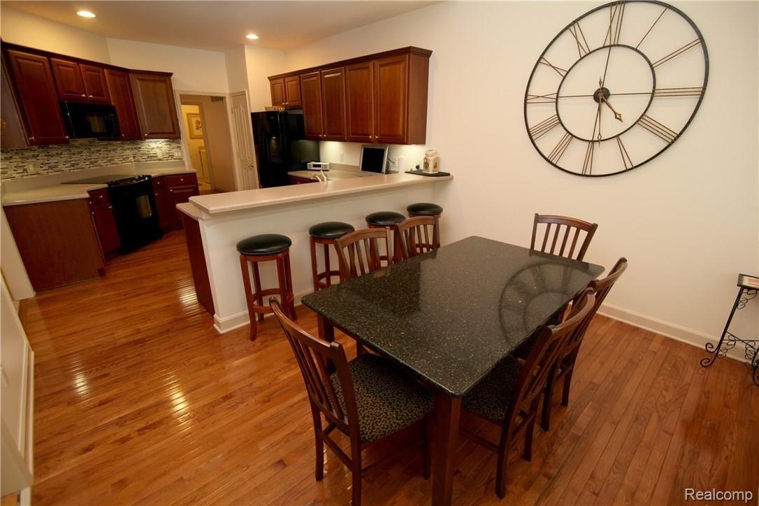 3693 Tremonte Circle, Unit 71 Rochester, MI 48306 - Photo 27 of 51 IMG_0016.JPG