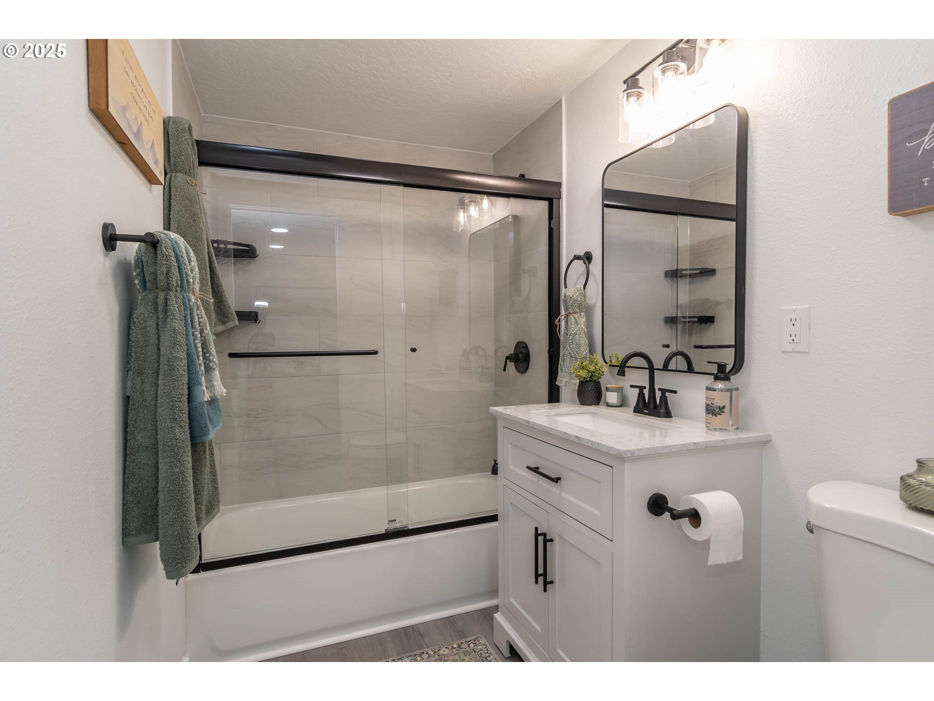 1052 Reston Road Roseburg, OR 97471 - Photo 11 of 48