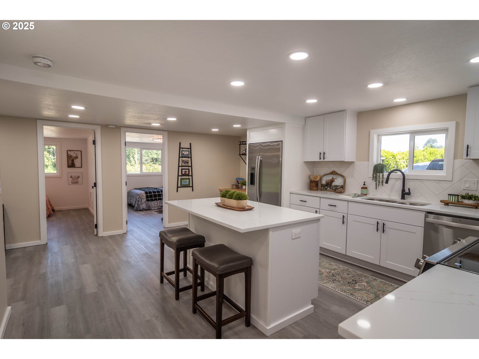 1052 Reston Road Roseburg, OR 97471 - Photo 18 of 48