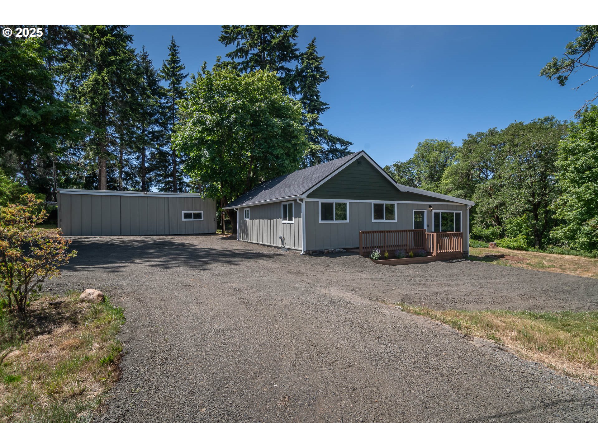 1052 Reston Road Roseburg, OR 97471 - Photo 3 of 48