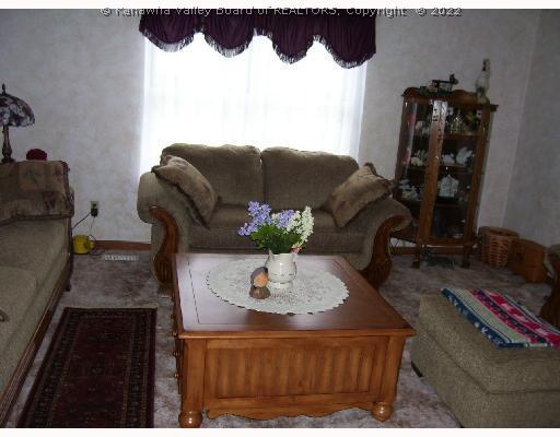 302 Stewart Road Hurricane, WV 25526 - Photo 3 of 8 Living Room.