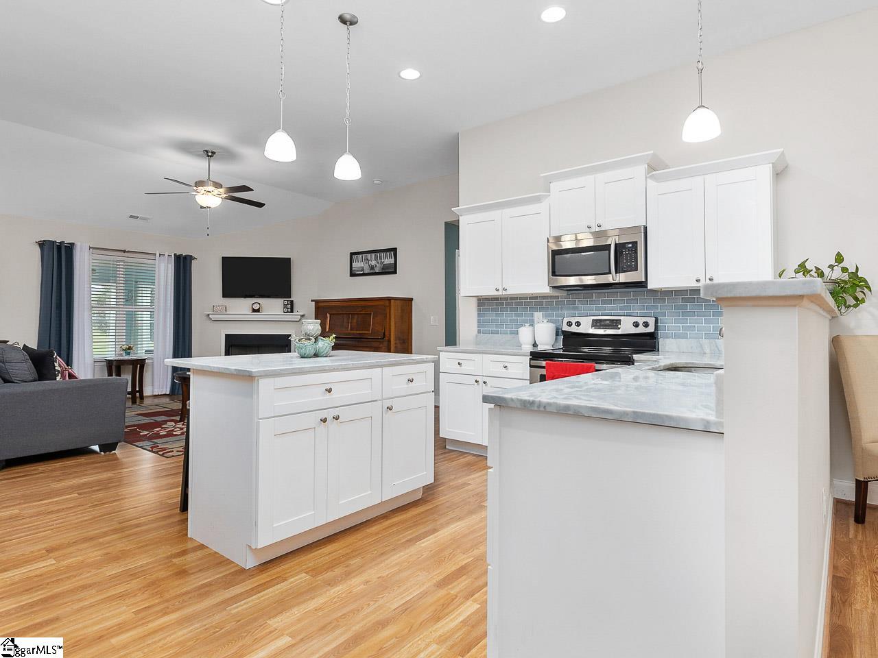 415 Braeburn Fields Inman, SC 29349 - Photo 7 of 36