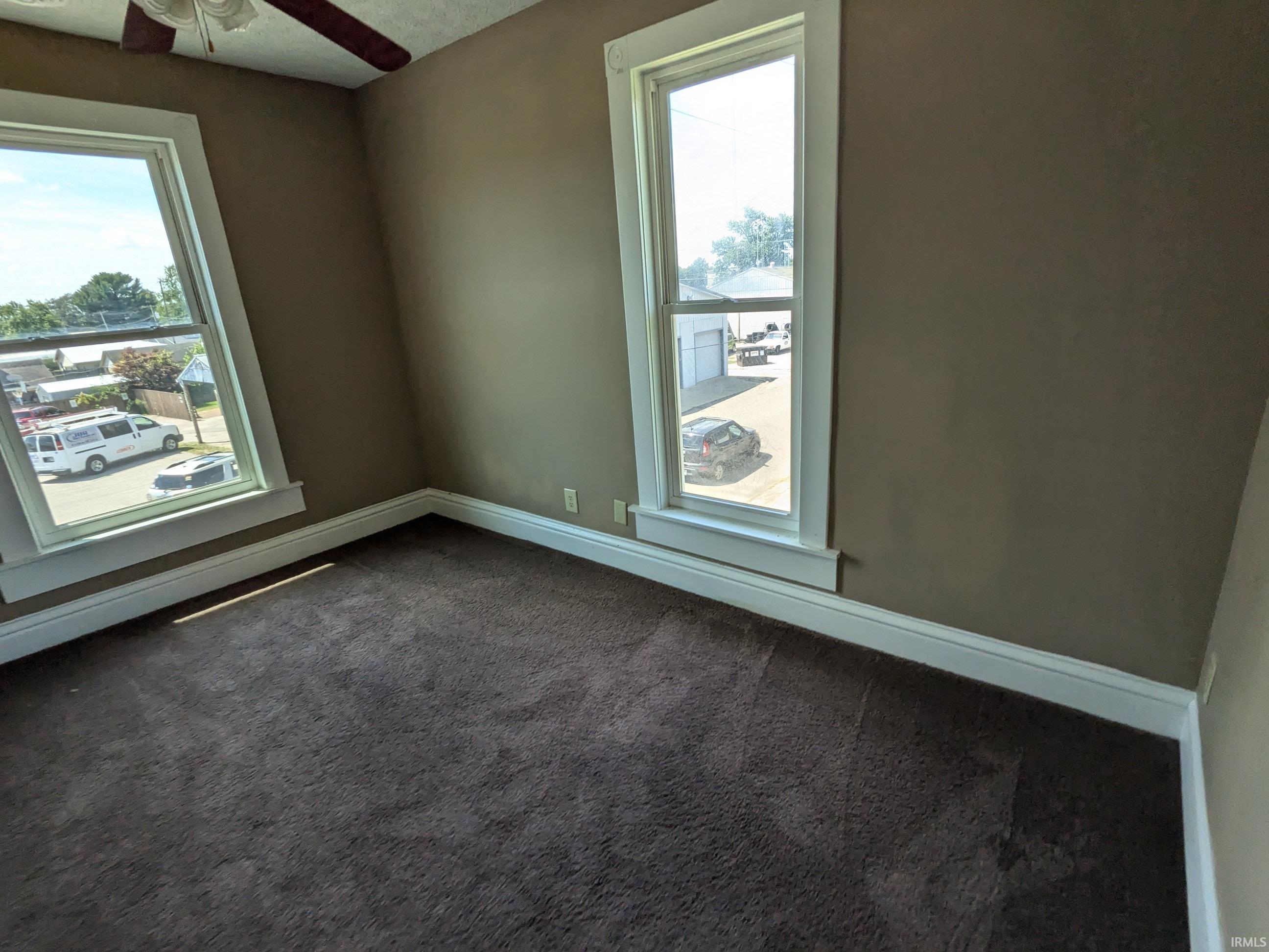 627 I Street Bedford, IN 47421 - Photo 14 of 24 Gallery Image 14