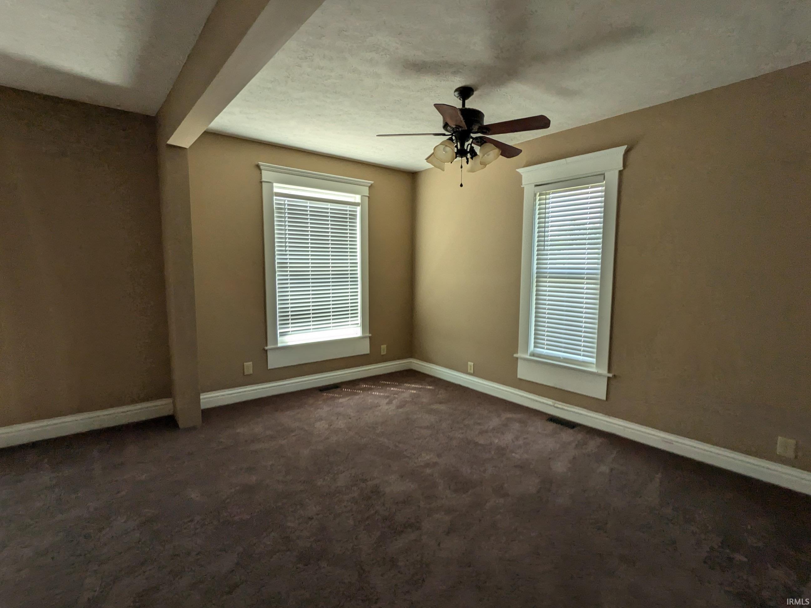 627 I Street Bedford, IN 47421 - Photo 5 of 24 Gallery Image 5