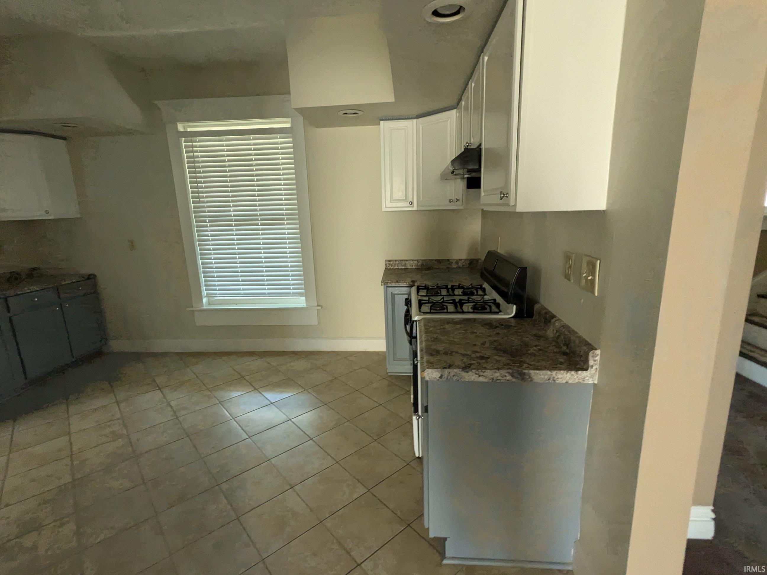 627 I Street Bedford, IN 47421 - Photo 7 of 24 Gallery Image 7