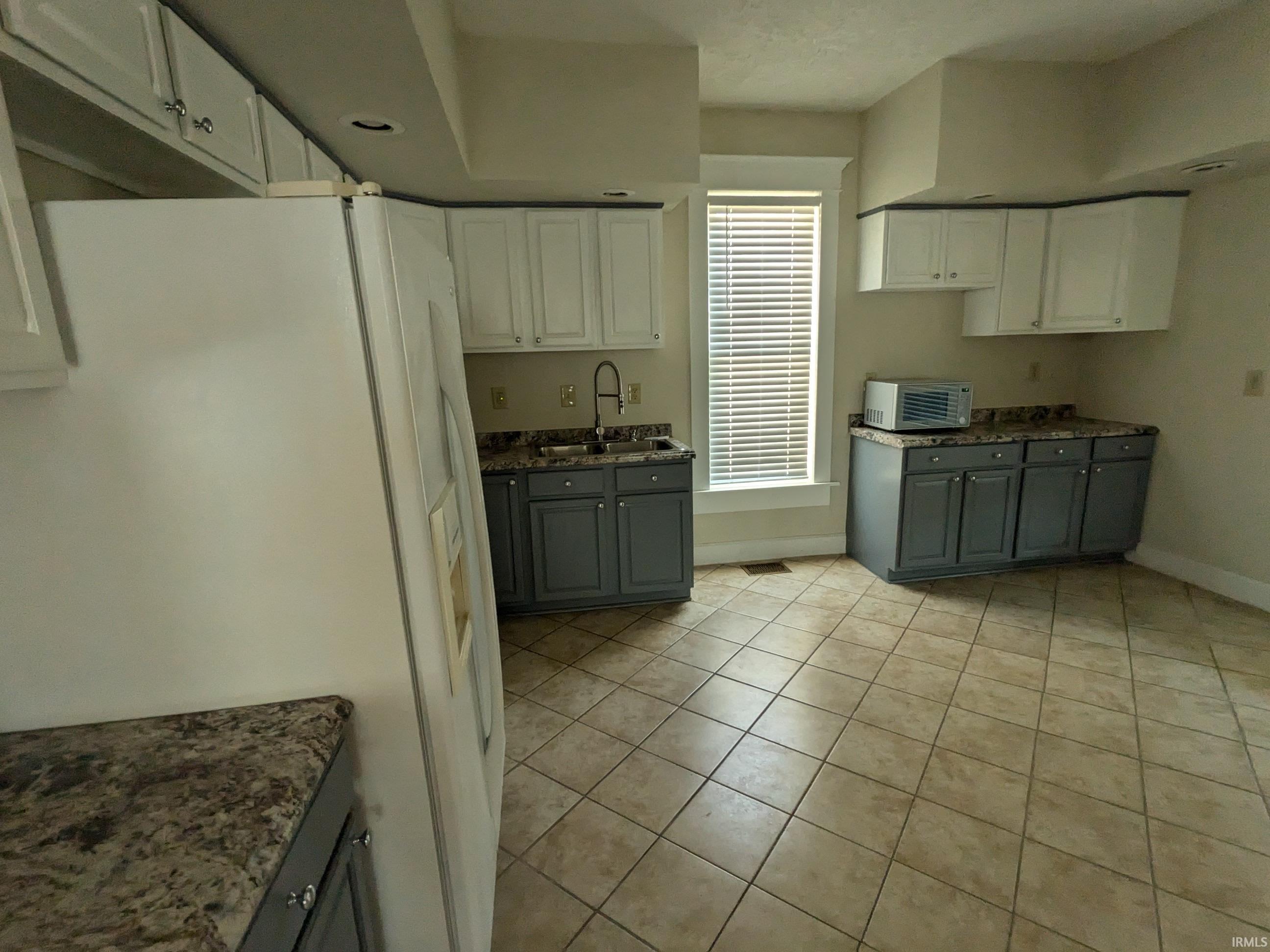 627 I Street Bedford, IN 47421 - Photo 8 of 24 Gallery Image 8