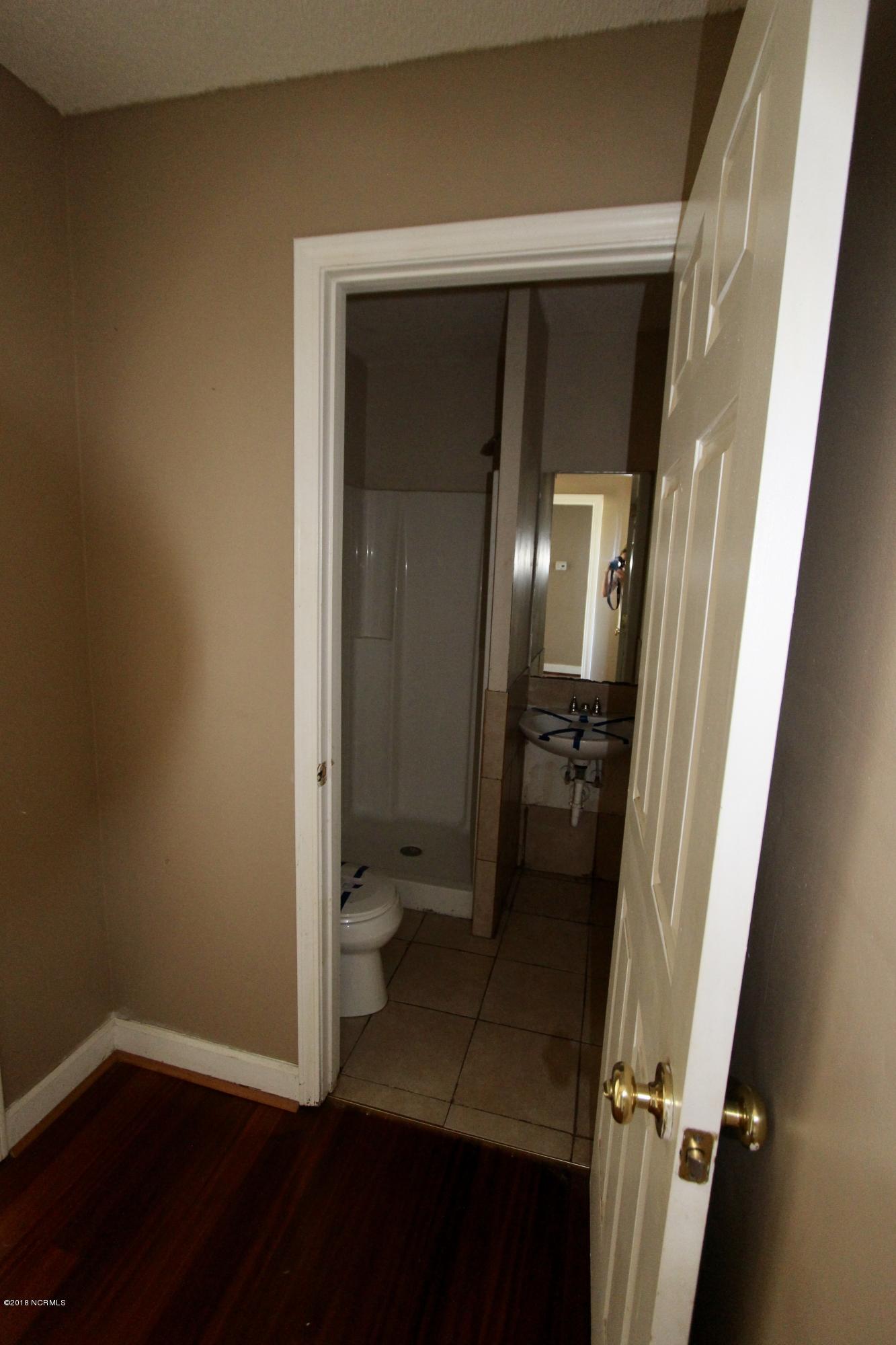 192 Long Farm Road Garysburg, NC 27831 - Photo 18 of 28 Bath 2