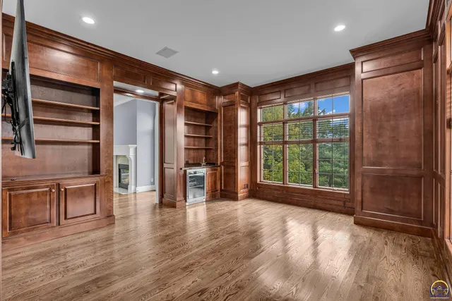 $1,185,000 | 5832 Southwest Clarion Lane, Topeka, KS 66610