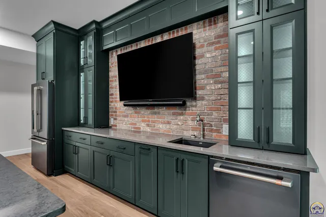 $1,185,000 | 5832 Southwest Clarion Lane, Topeka, KS 66610