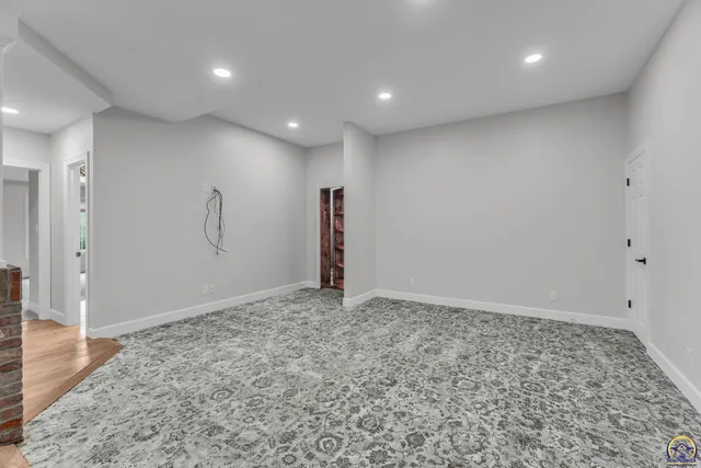 $1,185,000 | 5832 Southwest Clarion Lane, Topeka, KS 66610