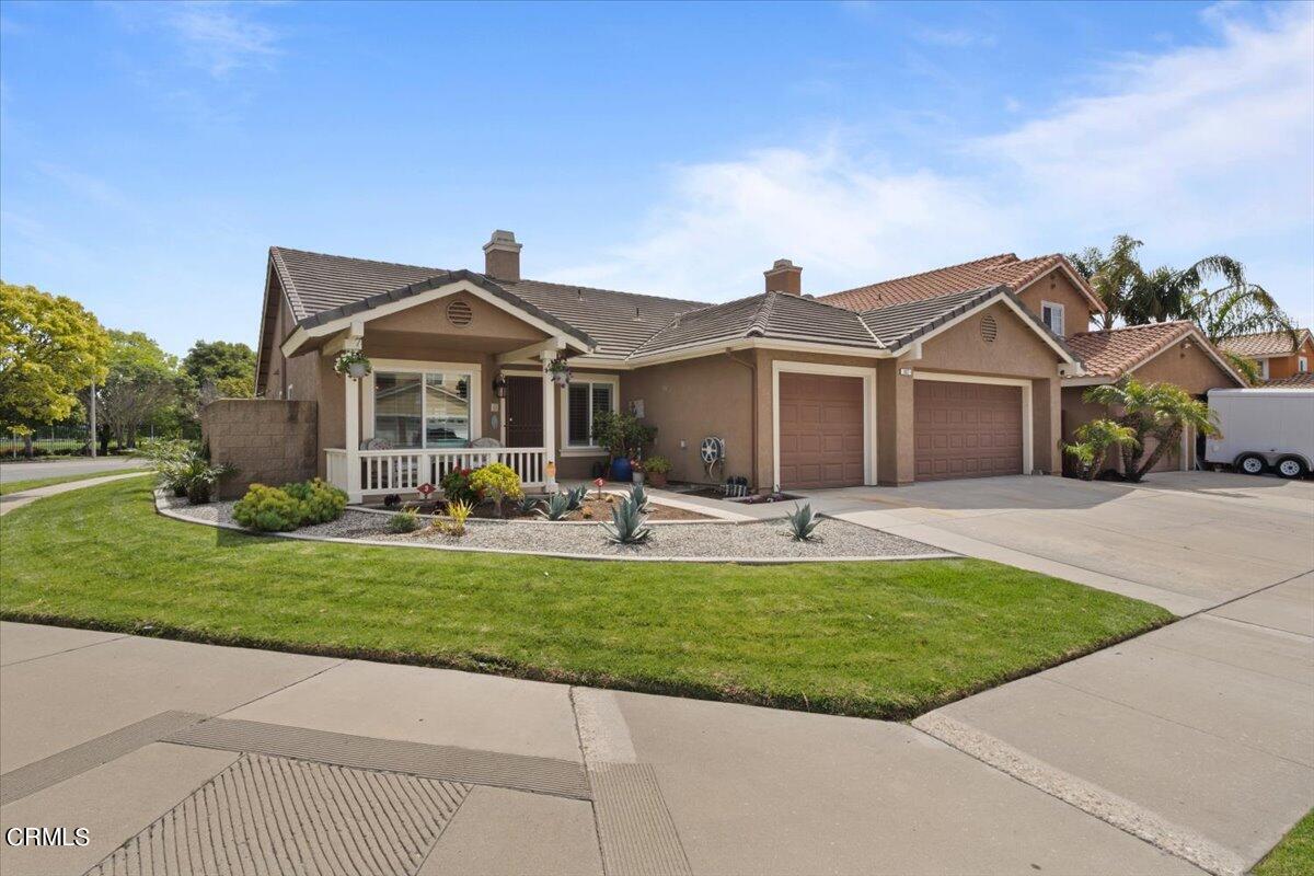 602 Ensign Place Oxnard, CA 93035 - Photo 3 of 36 03-DSC04213