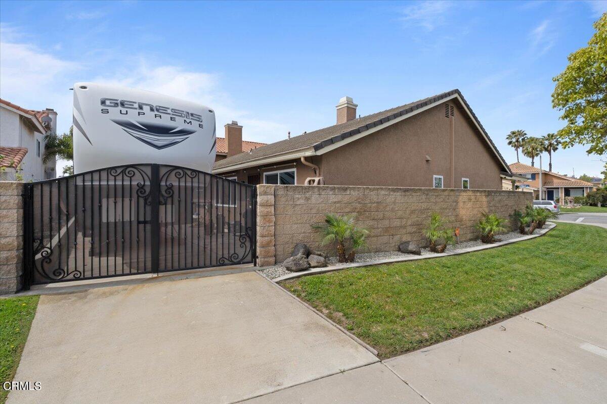 602 Ensign Place Oxnard, CA 93035 - Photo 34 of 36 47-DSC04273