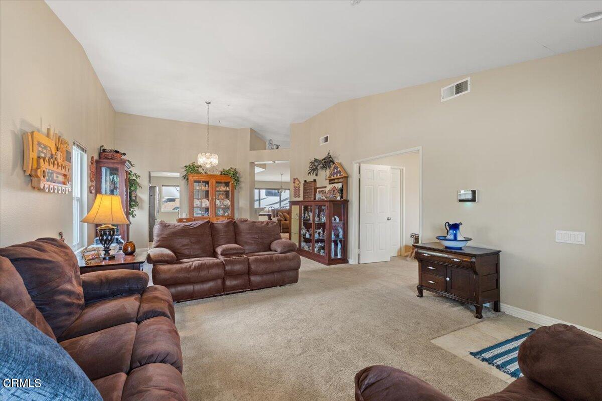 602 Ensign Place Oxnard, CA 93035 - Photo 6 of 36 06-DSC03656