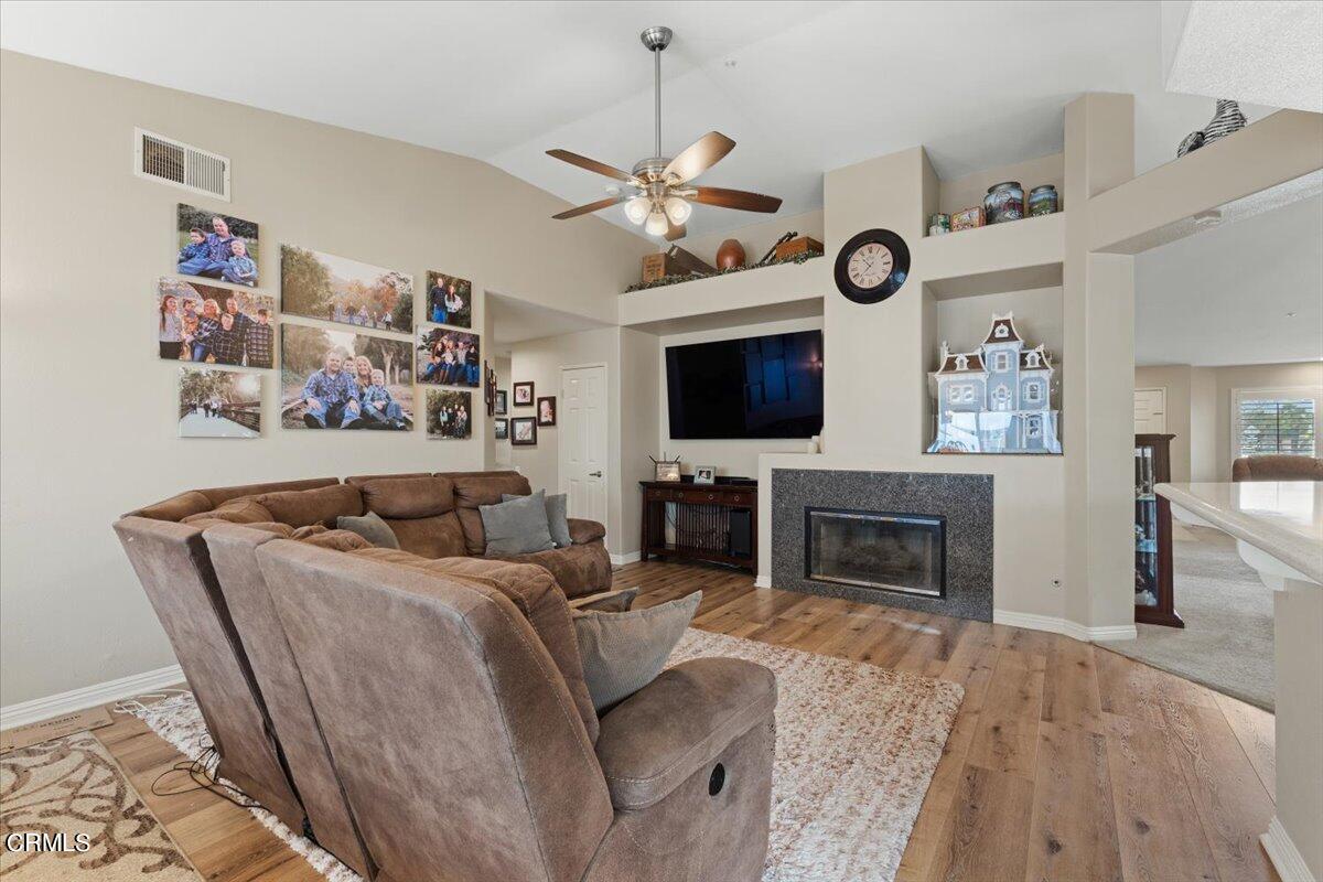 602 Ensign Place Oxnard, CA 93035 - Photo 8 of 36 17-DSC03854