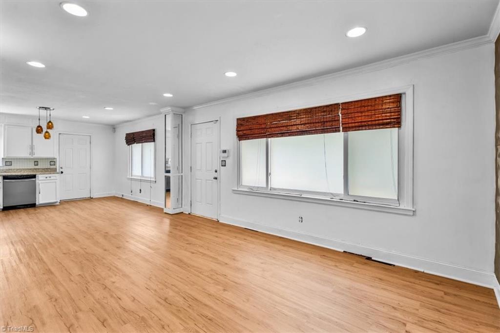 509 Woodrow Avenue High Point, NC 27262 - Photo 5 of 33