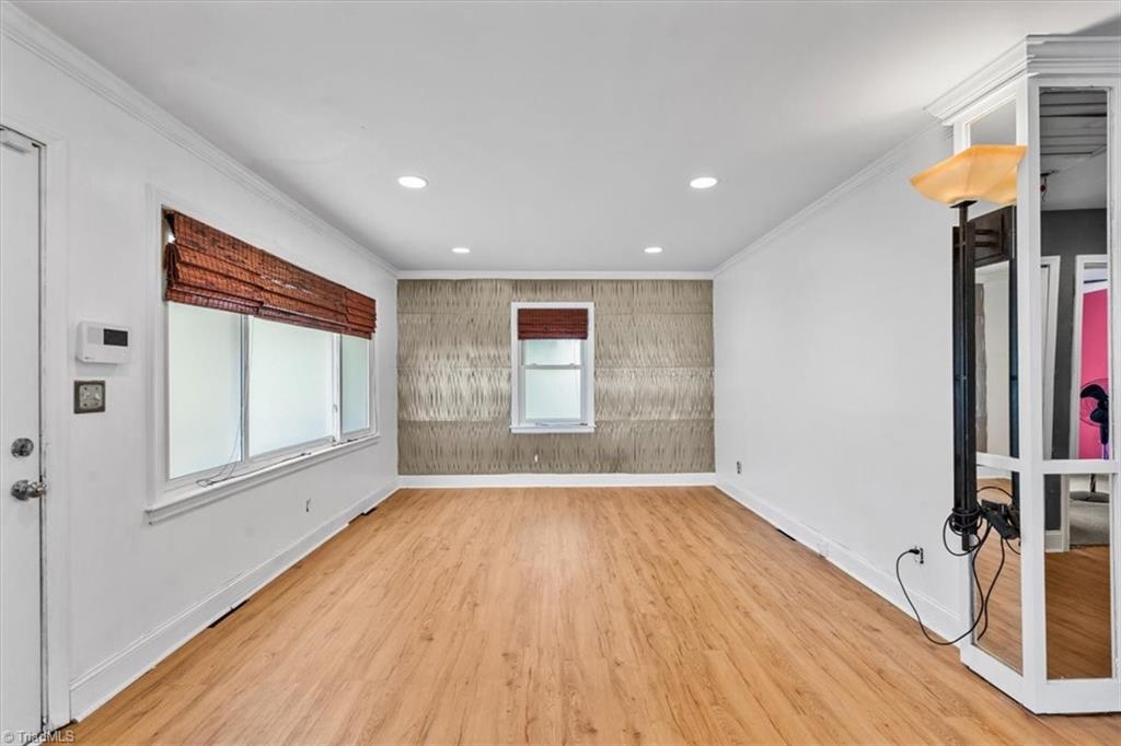 509 Woodrow Avenue High Point, NC 27262 - Photo 8 of 33