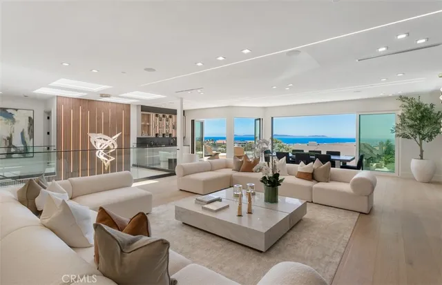 $10,998,000 | 4 Narbonne, Newport Beach, CA 92660