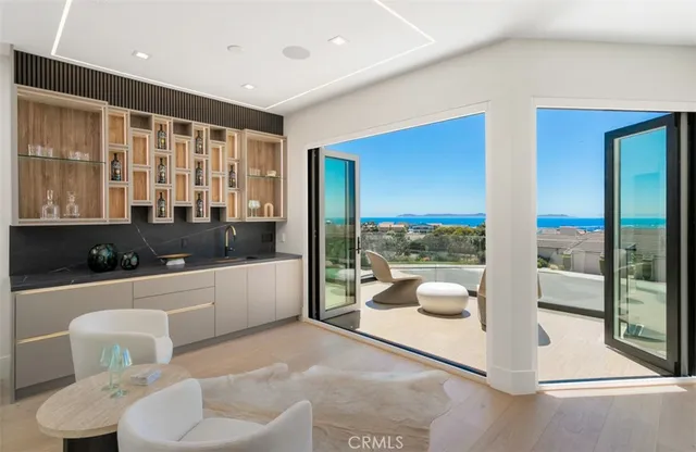 $10,498,000 | 4 Narbonne, Newport Beach, CA 92660