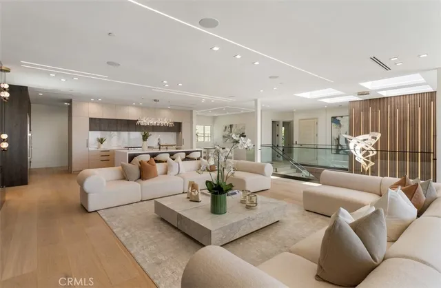 $10,498,000 | 4 Narbonne, Newport Beach, CA 92660