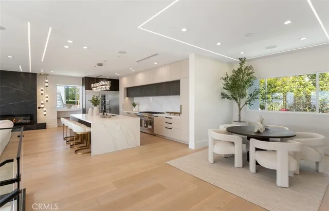 $10,498,000 | 4 Narbonne, Newport Beach, CA 92660