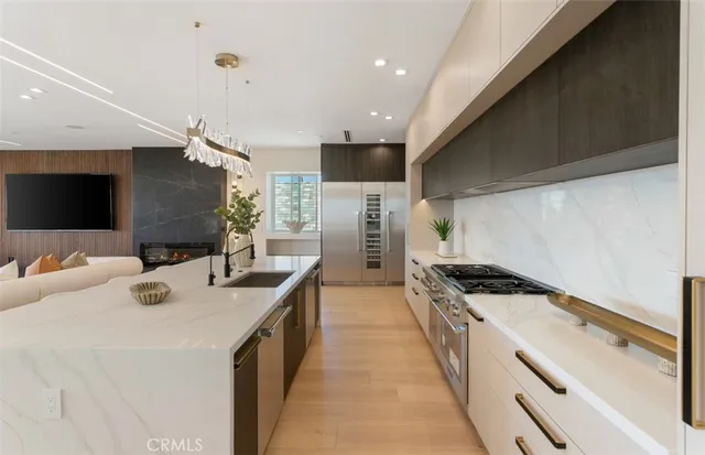 $10,498,000 | 4 Narbonne, Newport Beach, CA 92660