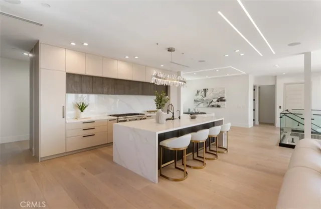 $10,498,000 | 4 Narbonne, Newport Beach, CA 92660