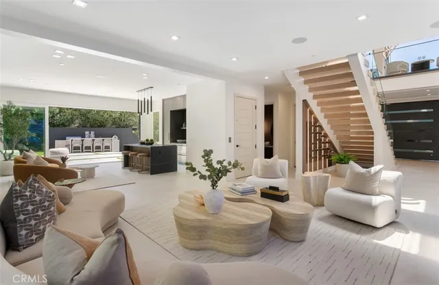 $10,498,000 | 4 Narbonne, Newport Beach, CA 92660