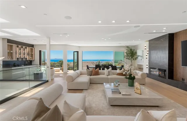 $10,498,000 | 4 Narbonne, Newport Beach, CA 92660