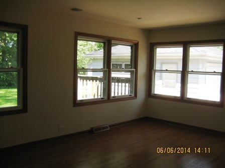 24 Northcrest Road Lake Zurich, IL 60047 - Photo 5 of 14 an empty room with a window