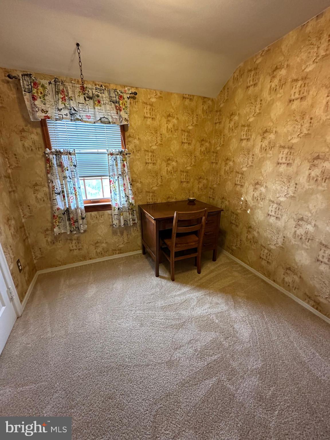 7614 Hasbrook Avenue Philadelphia, PA 19111 - Photo 31 of 55