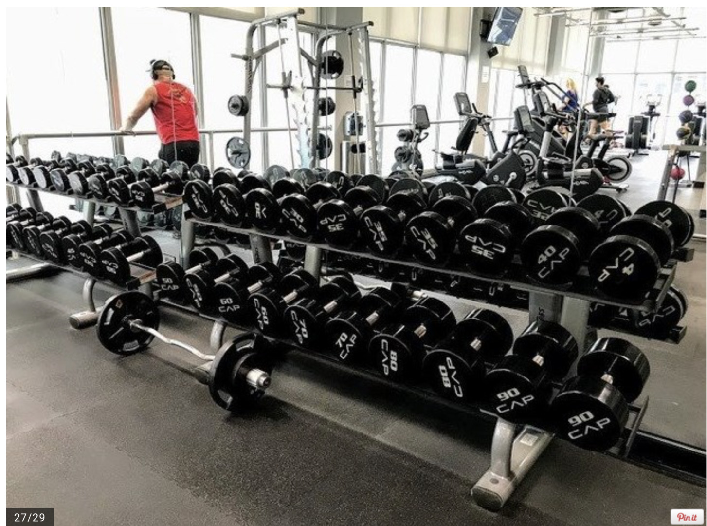 655 West Irving Park Road, Unit 4009 Chicago, IL 60613 - Photo 23 of 27 a room with gym equipment