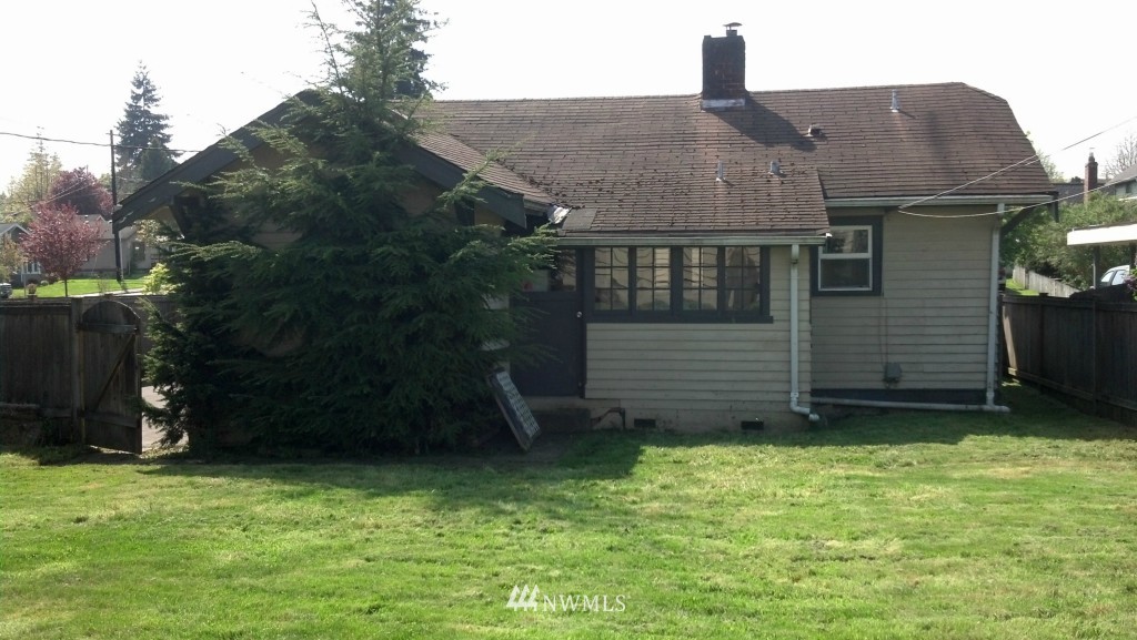 1029 Rockefeller Avenue Everett, WA 98201 - Photo 2 of 10 Gallery Image 2