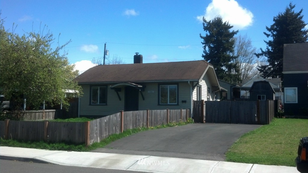 1029 Rockefeller Avenue Everett, WA 98201 - Photo 4 of 10 Gallery Image 4