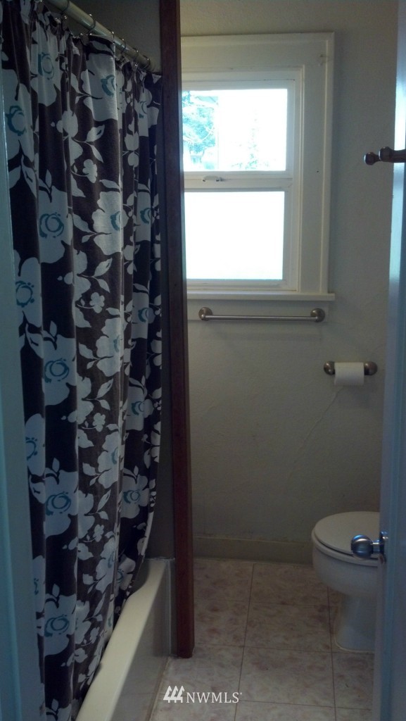 1029 Rockefeller Avenue Everett, WA 98201 - Photo 7 of 10 Gallery Image 7