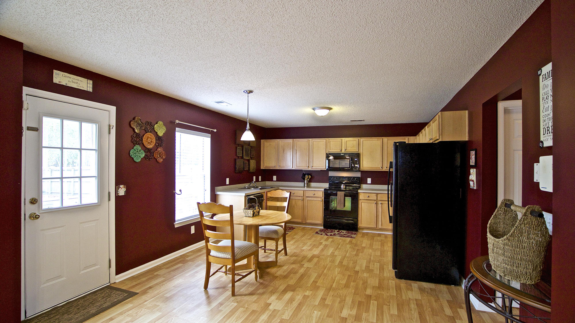619 State Rd S-8-977 Moncks Corner, SC 29461 - Photo 4 of 24 Eat-in Kitchen