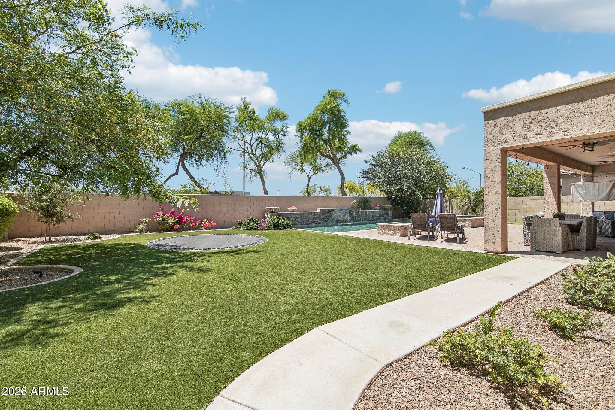 359 East Frances Lane Gilbert, AZ 85295 - Photo 34 of 45 30-web-or-mls-- 359 E Frances Ln-S1505-1