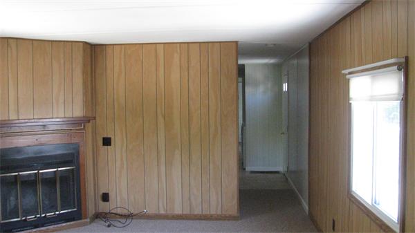 135 Edbert Street Chicopee, MA 01020 - Photo 15 of 28 Gallery Image 15
