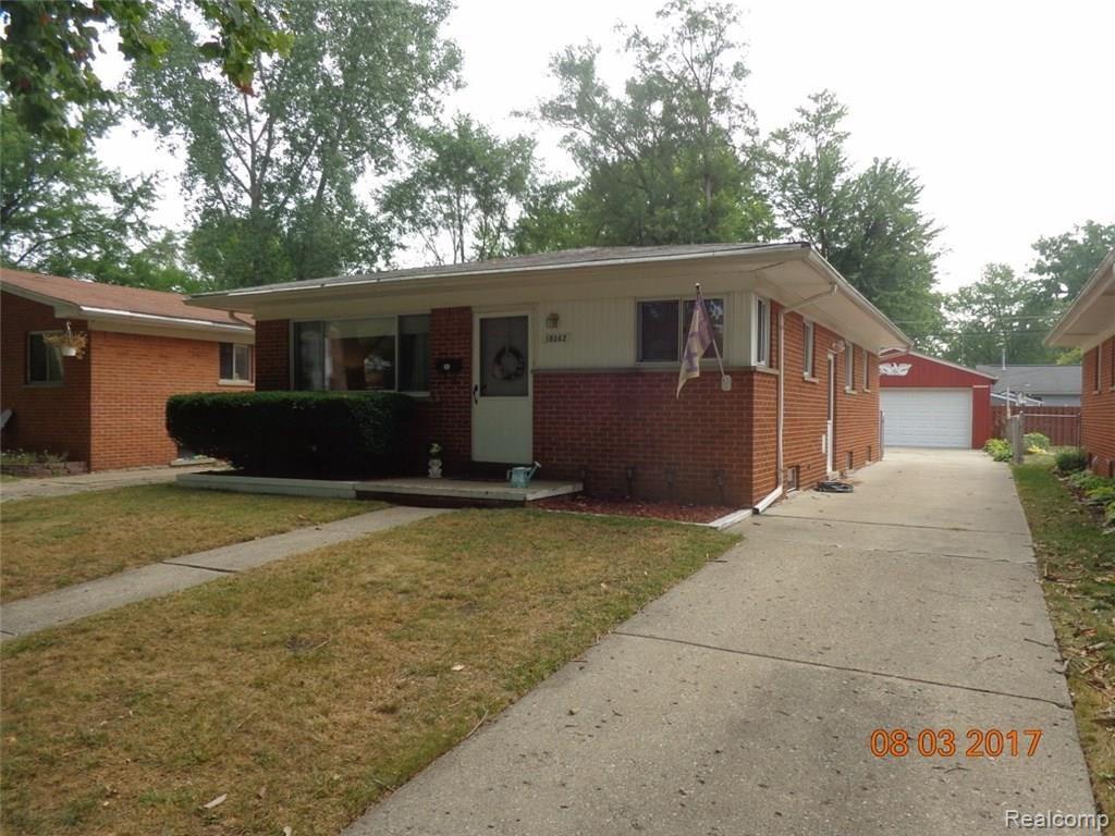 19362 Rensellor Street Livonia, MI 48152 - Photo 2 of 33 DSC03493 (1280x960).jpg