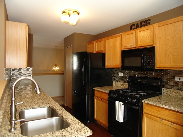 2497 Reflections Drive Aurora, IL 60502 - Photo 13 of 27