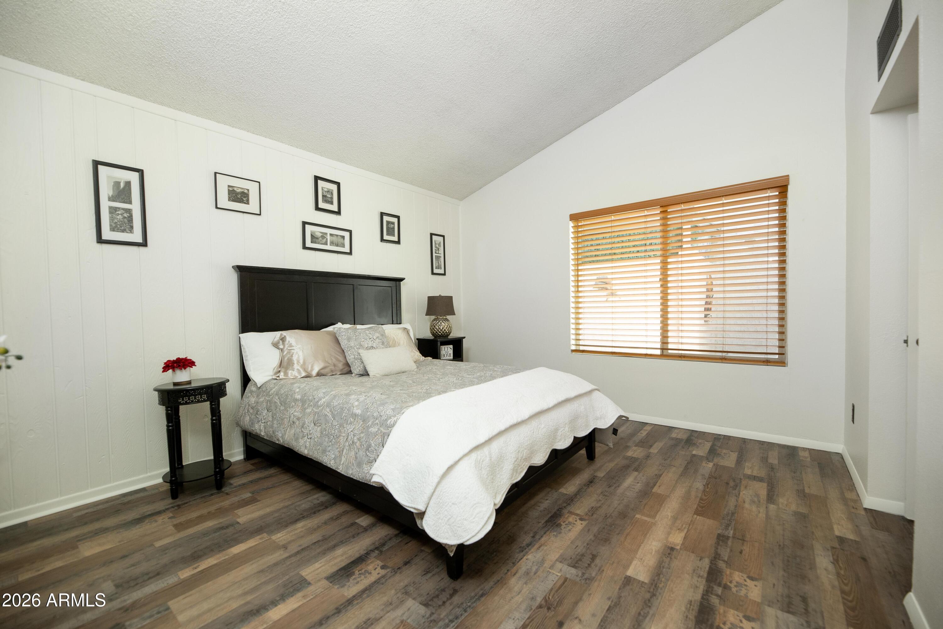 2435 West Greenway Road, Unit 8 Phoenix, AZ 85023 - Photo 16 of 41 Greenway-12